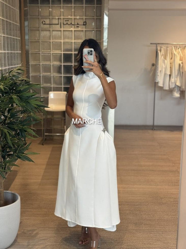 FASHION SLEEVELESS METAL BUTTON SKEW LONG DRESS