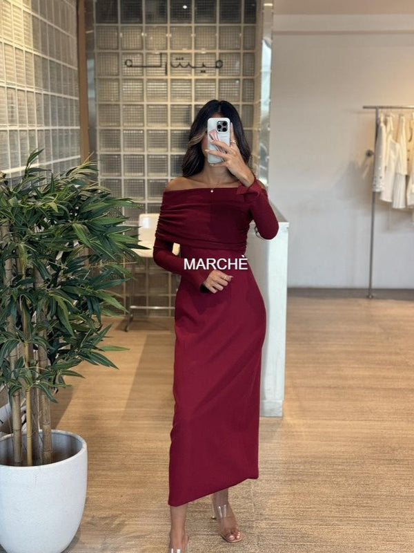 OFFSHOULDER STYLE LONG SLEEVE