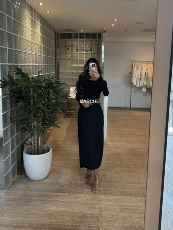 OFFSHOULDER STYLE LONG SLEEVE