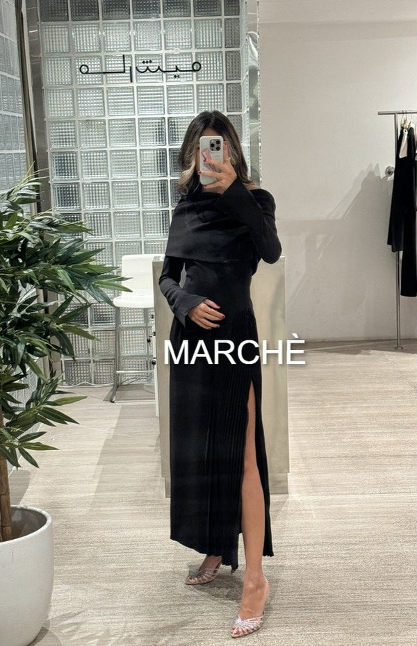 DIAGONAL COLLAR FLARE SLEEVE