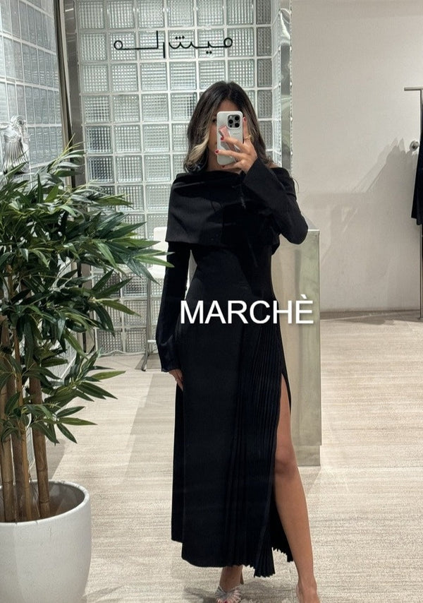 DIAGONAL COLLAR FLARE SLEEVE