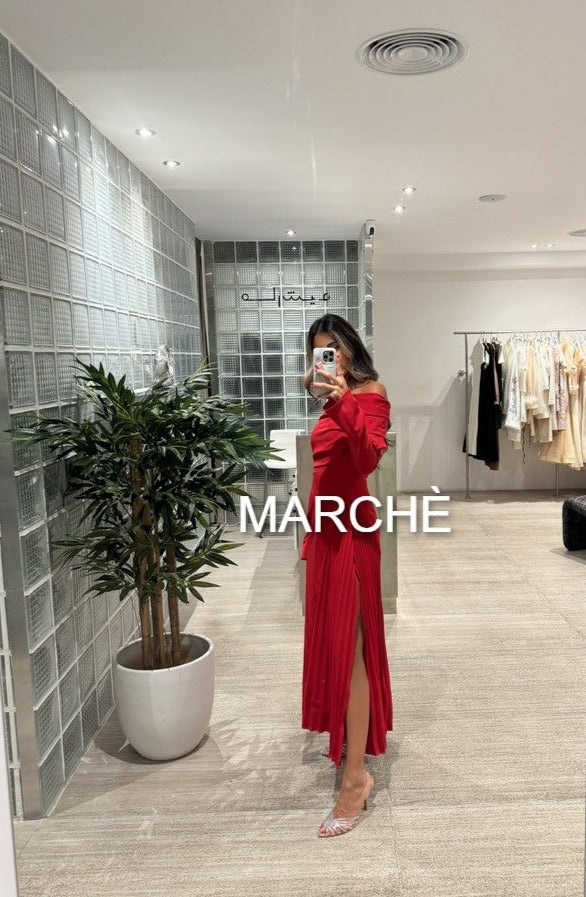 DIAGONAL COLLAR FLARE SLEEVE