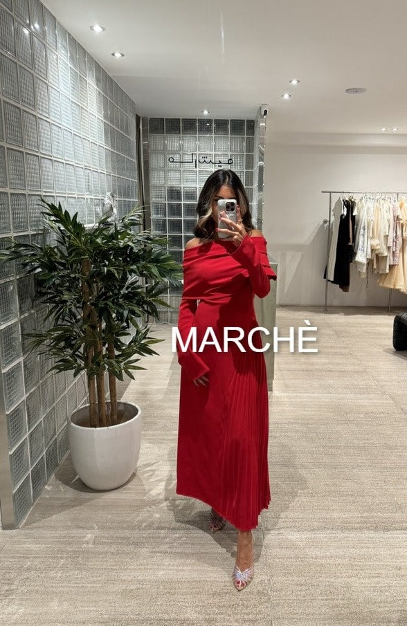 DIAGONAL COLLAR FLARE SLEEVE