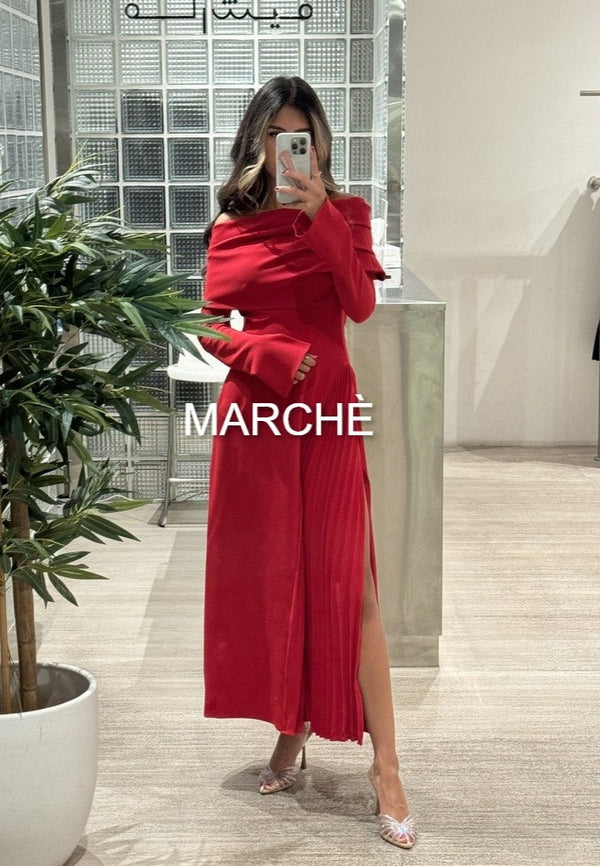 DIAGONAL COLLAR FLARE SLEEVE