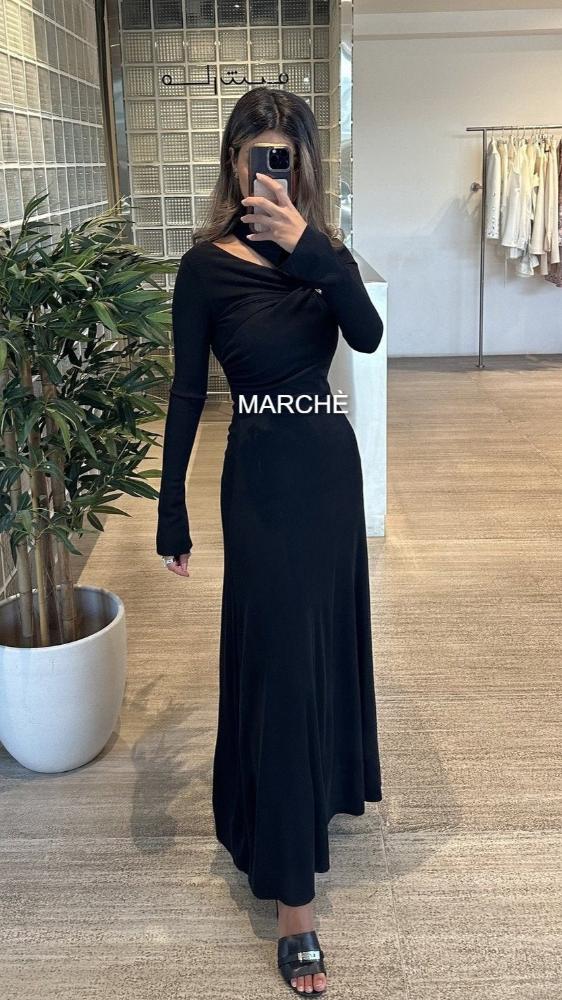 BOAT NECK KNITTED LONG DRESS