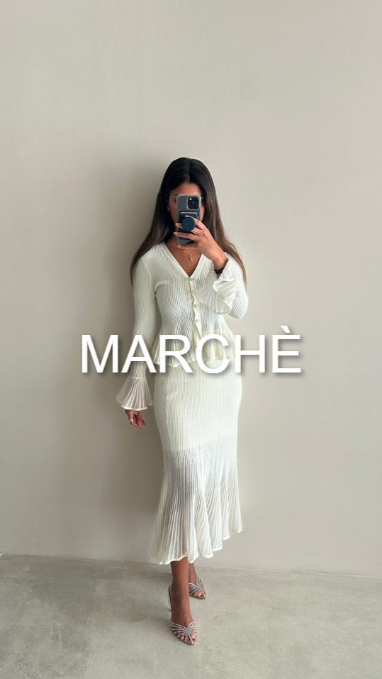 FLARE SET V-NECK + SKIRT