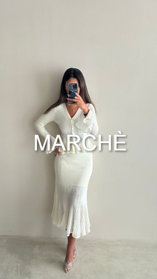 FLARE SET V-NECK + SKIRT