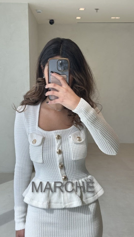 QUALITY LUXURY KNITTED