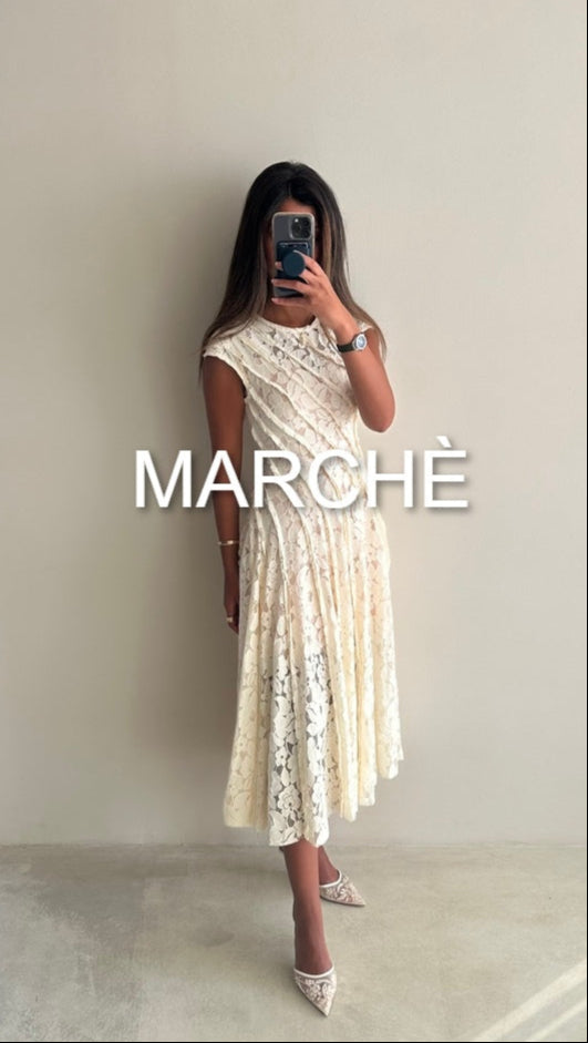 ROMANTIC FLORAL LACE