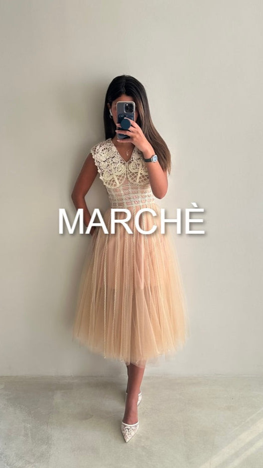 V-NECK SLEVELESS DRESS