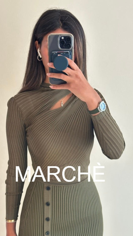 SIDE SLIT KNIT DRESS