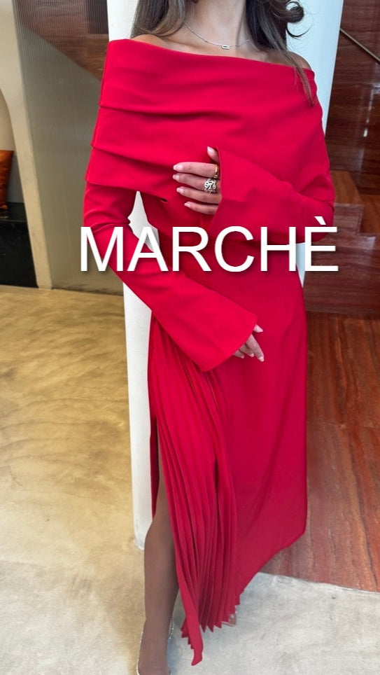 DIAGONAL COLLAR FLARE SLEEVE