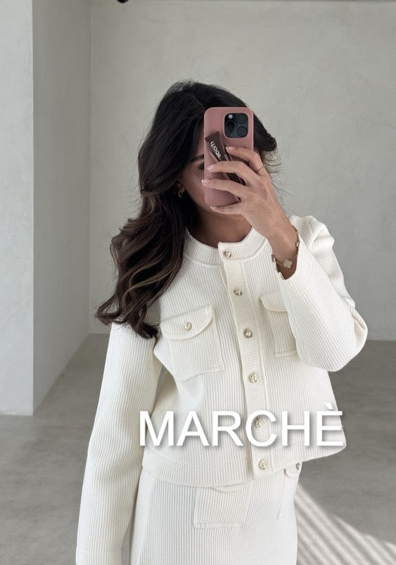 2  SET EARLY SPRING JACKET + SKIRT