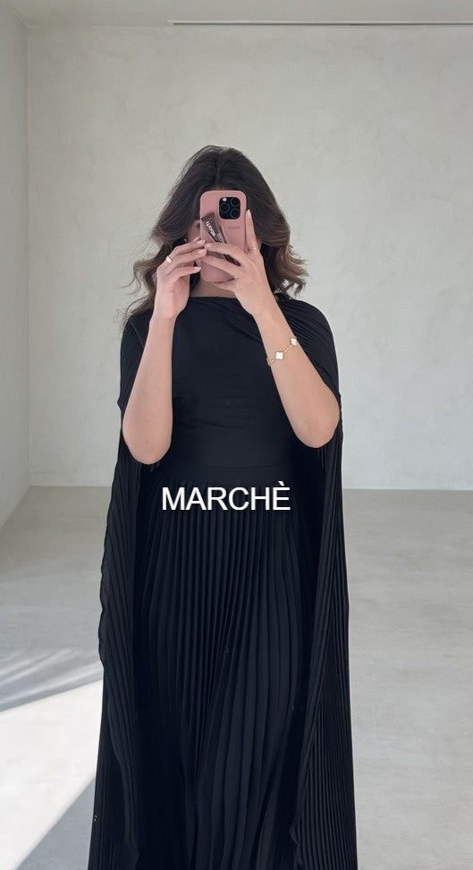 FLOWY PLEATED DRESS