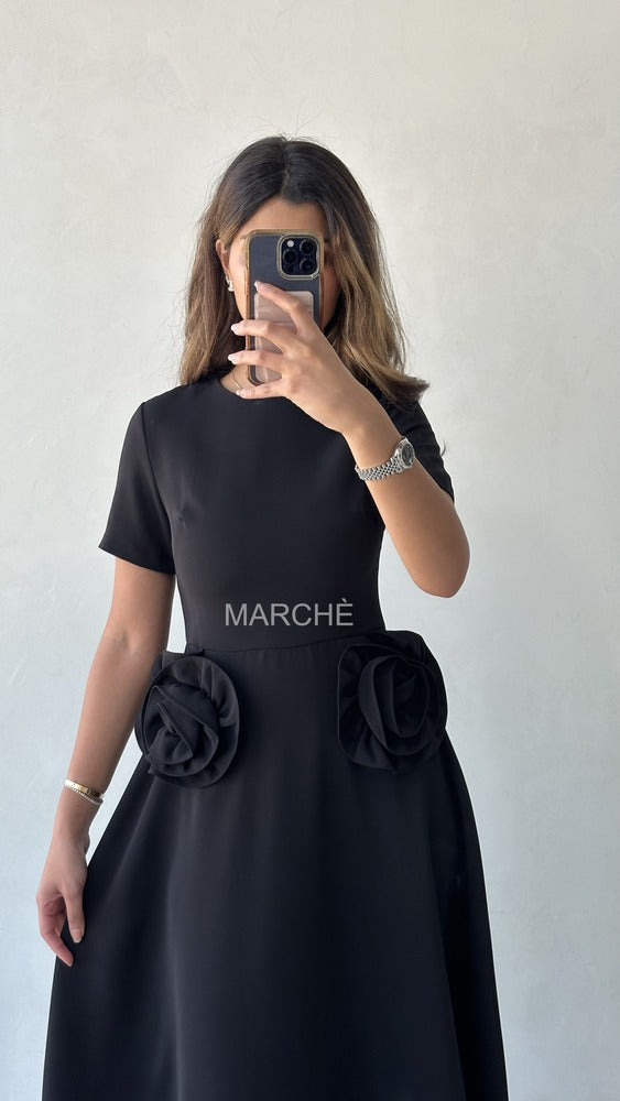 Round Neck Short Sleeve High Waist Minimalist Dress