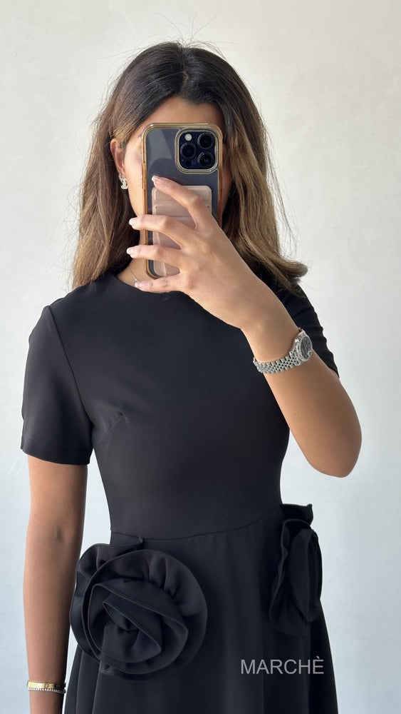 Round Neck Short Sleeve High Waist Minimalist Dress