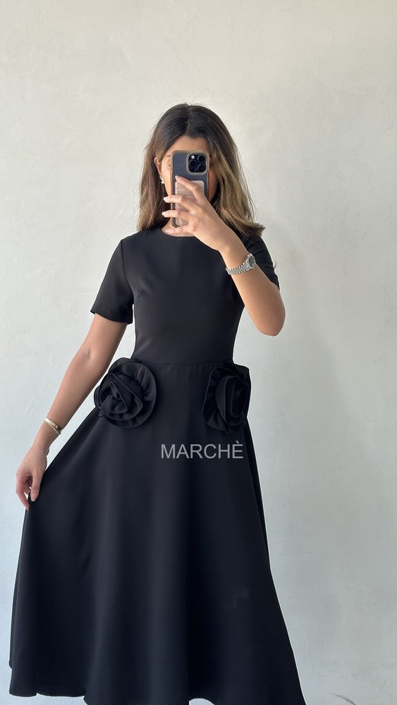 Round Neck Short Sleeve High Waist Minimalist Dress