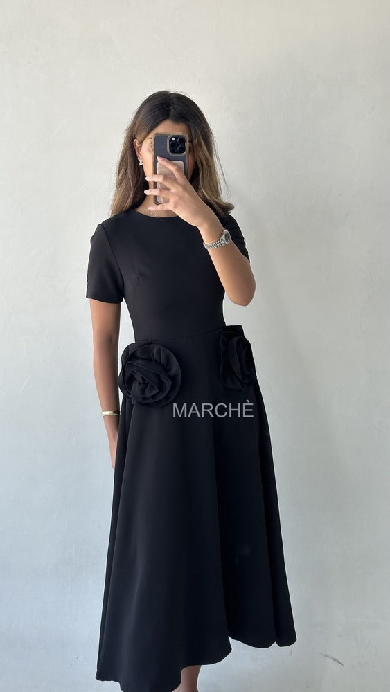 Round Neck Short Sleeve High Waist Minimalist Dress