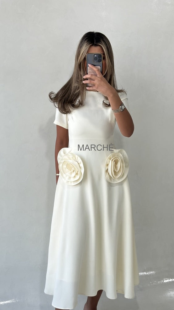 Round Neck Short Sleeve High Waist Minimalist Dress